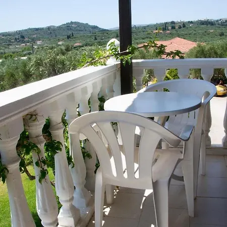 Studios Petra 3*