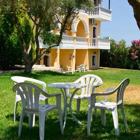 Petra Apart-hotel Kypseli