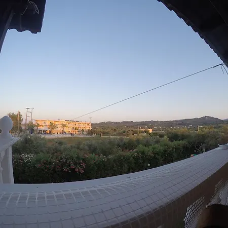 Petra Apart-hotel Kypseli