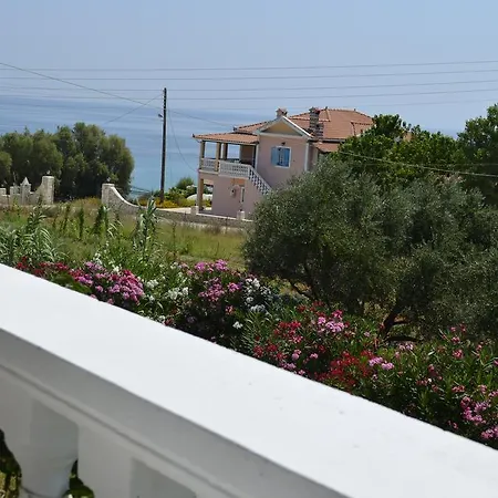 Petra Apart-hotel Kypseli