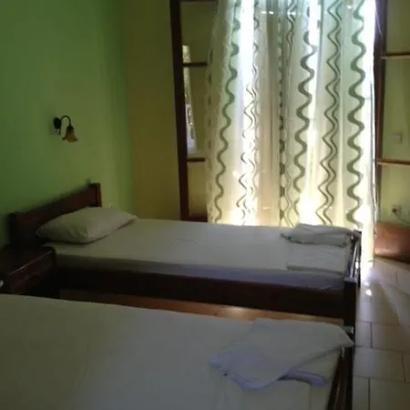 Petra Apart-hotel Kypseli