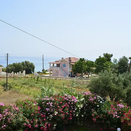 Aparthotel Petra Kypseli