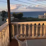 Petra Apart-hotel Kypseli