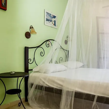 Aparthotel Petra Kypseli