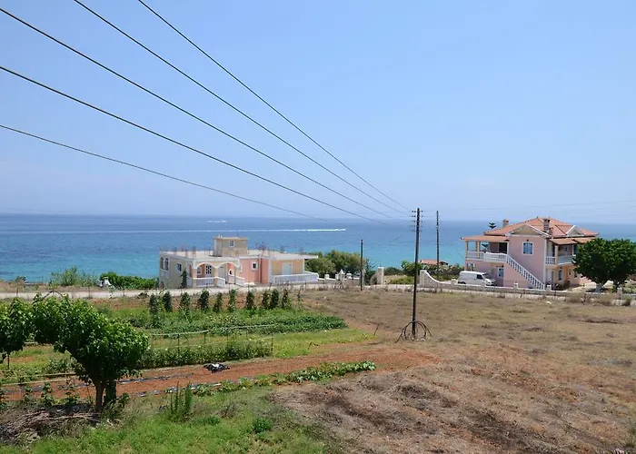Апарт-отель Studios Petra