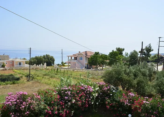 Апарт-отель Studios Petra